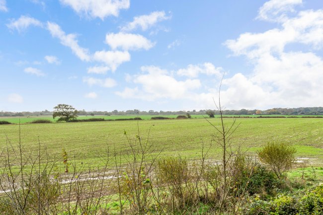 1 Church Farm Cottages, Church Farm Lane, Sidlesham, Chichester, West Sussex, PO20 7RF 2