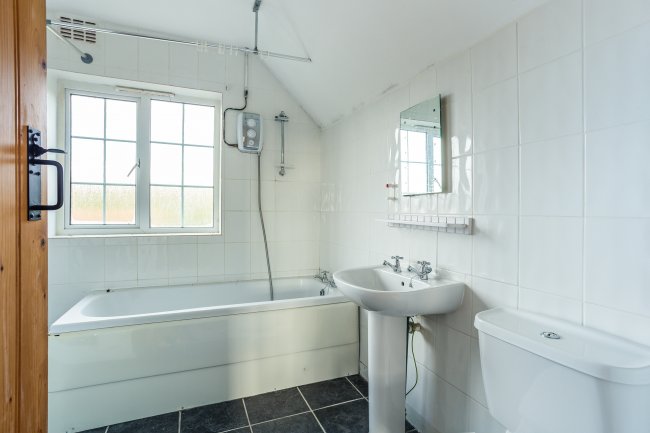 1 Church Farm Cottages, Church Farm Lane, Sidlesham, Chichester, West Sussex, PO20 7RF 2