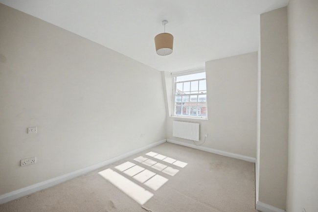 Flat 4, York House, 4, Wigmores South, Welwyn Garden City, AL8 6PL 9