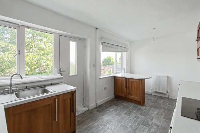 59 Fort Hill Road, Wincobank, Sheffield, South Yorkshire, S9 1BA 3