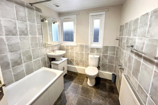 19 Louisville Road, Tooting, London SW17 8RL 9