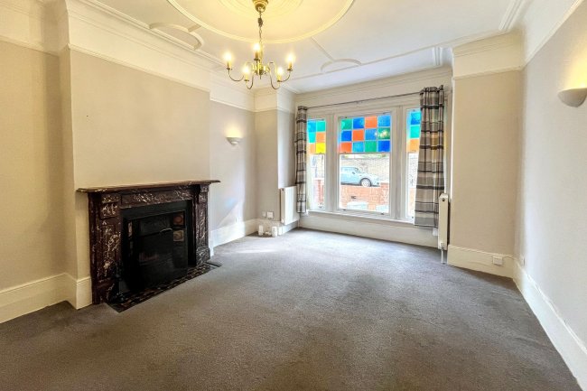 19 Louisville Road, Tooting, London SW17 8RL 9