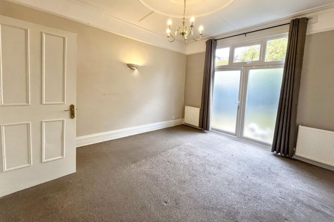 19 Louisville Road, Tooting, London SW17 8RL 9