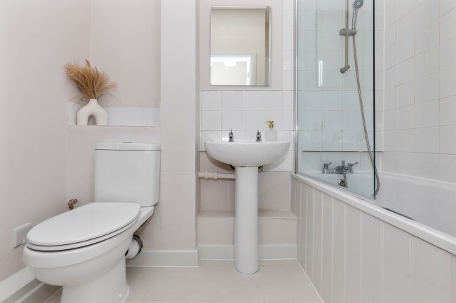 Flat 14, 4 The Mansions, Earl's Court Road, London, SW5 9BW 8