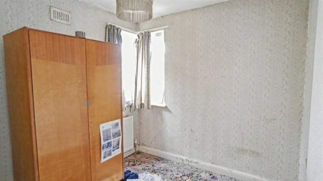 16 Glendale Gardens, Wembley, HA9 8PS 7
