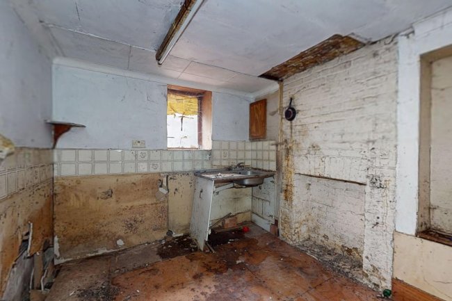 193 Whitehorse Road, Croydon, Surrey, CR0 2LB 9