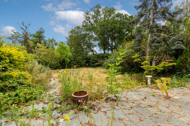74 Bracken Drive, Chigwell, Essex, IG7 5RD 7