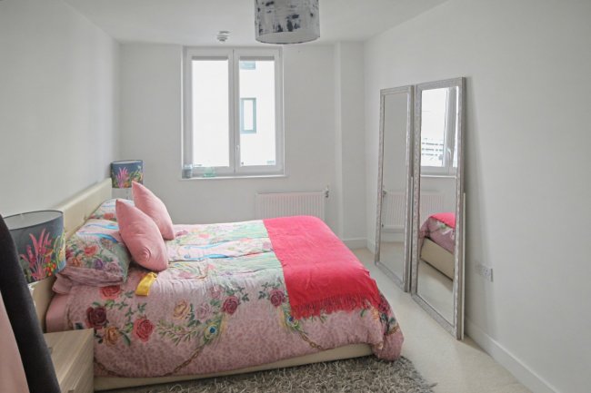 Unit 18, Orion, 9 The Boardwalk, Brighton Marina Village BN2 5ZD 3