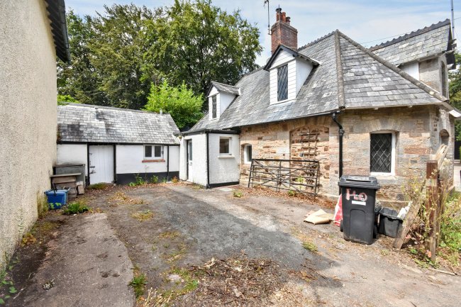 The Old Post Office, Huntsham, Tiverton, EX16 7NQ 9