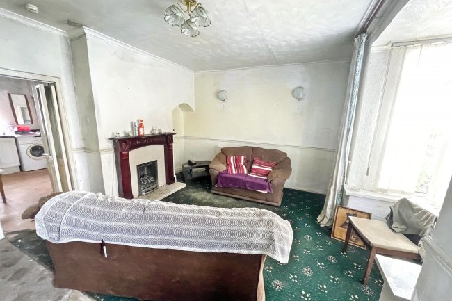 14 The Gables, Washington, Tyne & Wear NE38 7DW 9