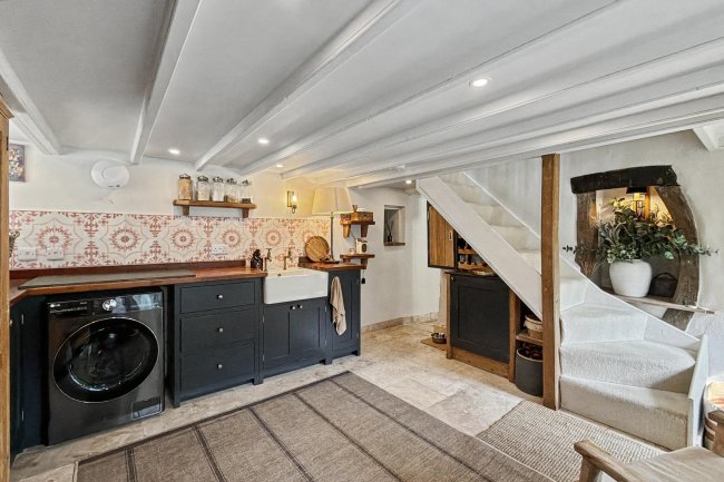 Rose Cottage, Gweek, Cornwall, TR12 6UA 2