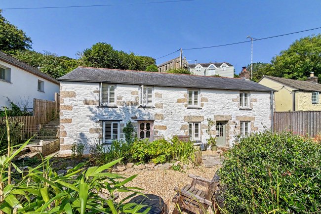 Rose Cottage, Gweek, Cornwall, TR12 6UA 2