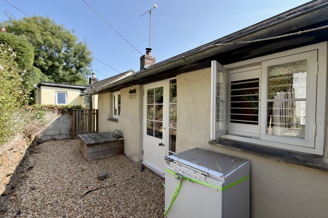 Rose Cottage, Gweek, Cornwall, TR12 6UA 2