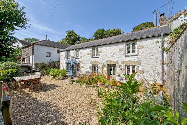 Rose Cottage, Gweek, Cornwall, TR12 6UA 2