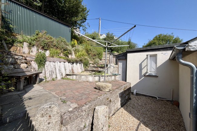 Rose Cottage, Gweek, Cornwall, TR12 6UA 2
