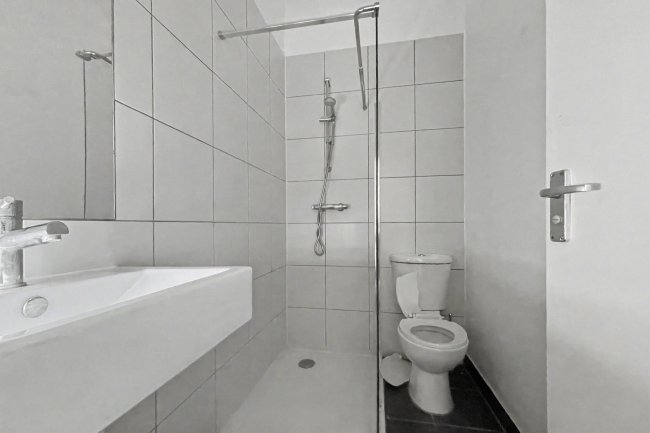 84B Cathnor Road, Shepherds Bush, London W12 9JA 6