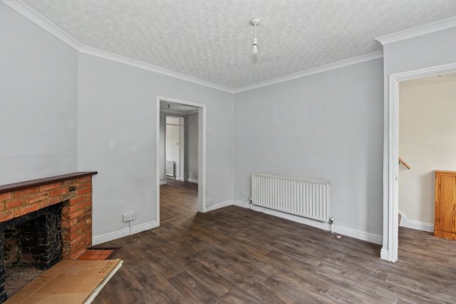 146 Denham Way, Maple Cross, Rickmansworth, Hertfordshire, WD3 9SP 4