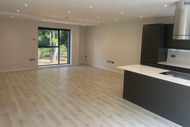 14 The Mews, The Manor, Herringswell, Bury St Edmunds, IP28 6FA 7