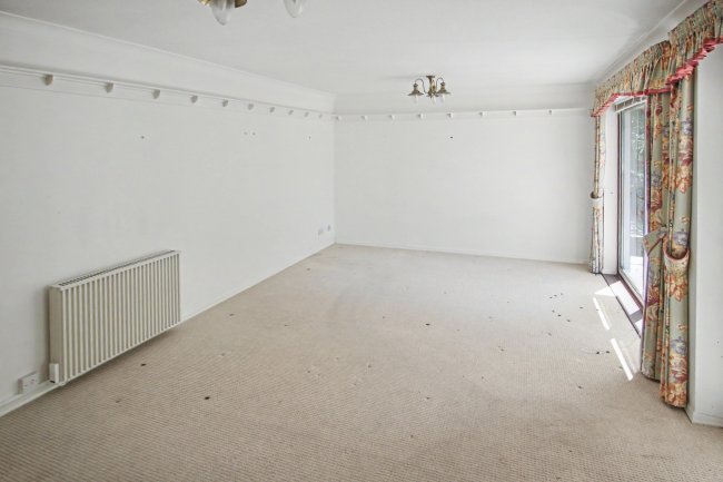 23 Rogersmead, Tenterden, Kent, TN30 6LF 6