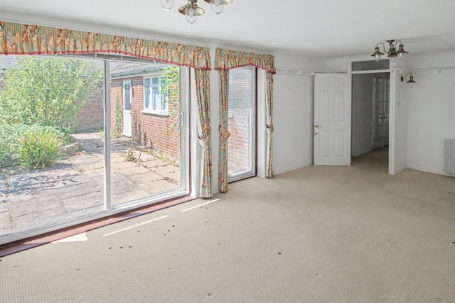 23 Rogersmead, Tenterden, Kent, TN30 6LF 6