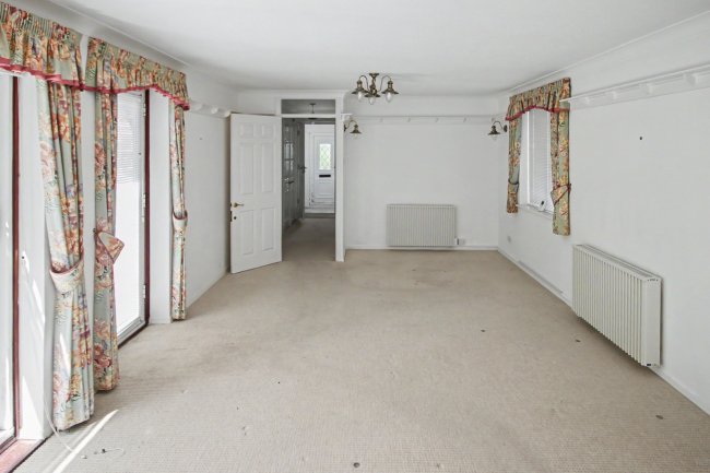 23 Rogersmead, Tenterden, Kent, TN30 6LF 6