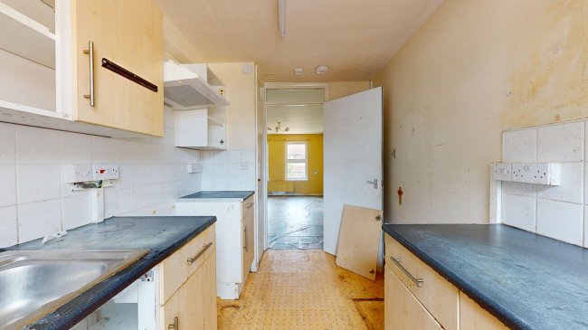 50 Fieldfare Road, Thamesmead, London, SE28 8HR 6