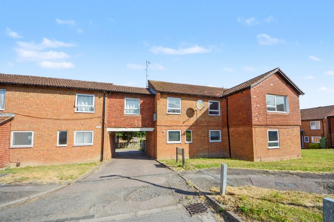 30 Plaiters Way, Bidwell, Houghton Regis, Dunstable, LU5 6JZ 7
