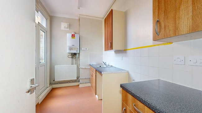 Flat 7A, Elthorne Park Road, Hanwell, London, W7 2JB 10