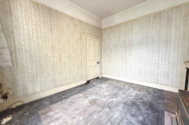 33 Westbourne Road, Plymouth PL3 4LH 2