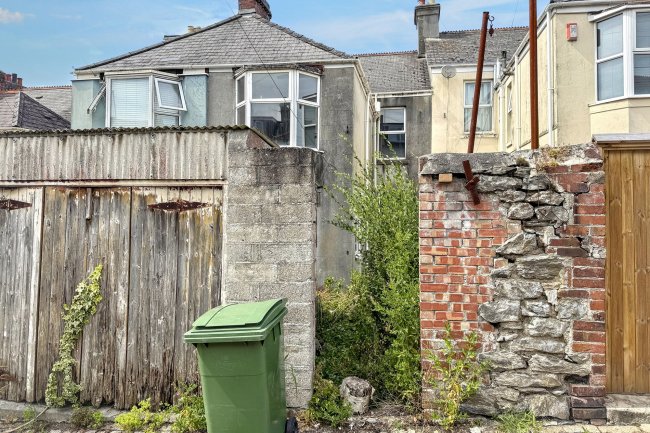 33 Westbourne Road, Plymouth PL3 4LH 2