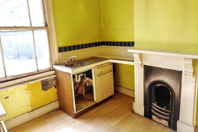 First Floor Flat, 3 Gordon Road, St. Pauls, Bristol, BS2 9RN 5