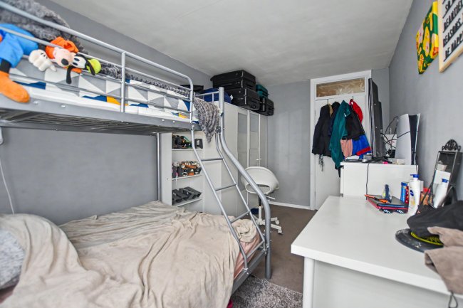43 Becton Place, Erith, DA8 1JT 2