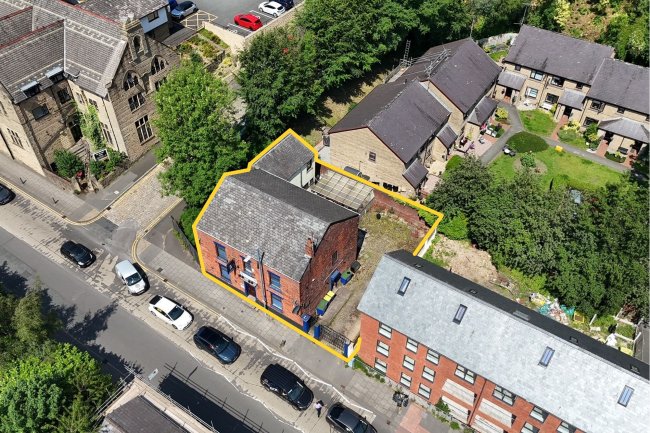Lancashire Ward Club, 28 Stamford Street, Stalybridge SK15 1JZ 1