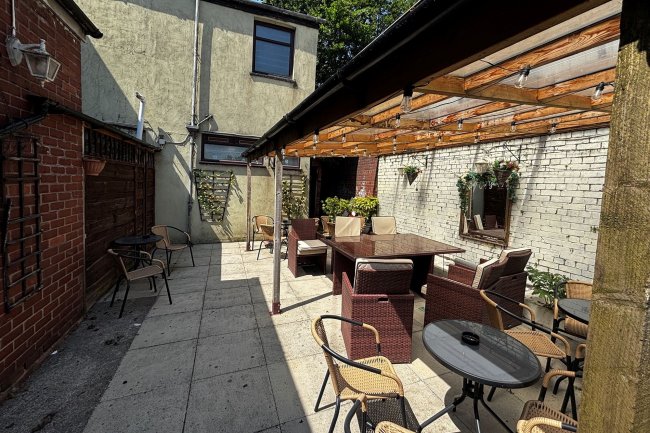 Lancashire Ward Club, 28 Stamford Street, Stalybridge SK15 1JZ 1
