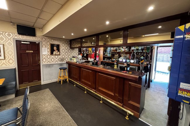 Lancashire Ward Club, 28 Stamford Street, Stalybridge SK15 1JZ 1