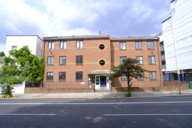 Flat C, 772-774 Harrow Road, Kensal Green, London NW10 5LB 25