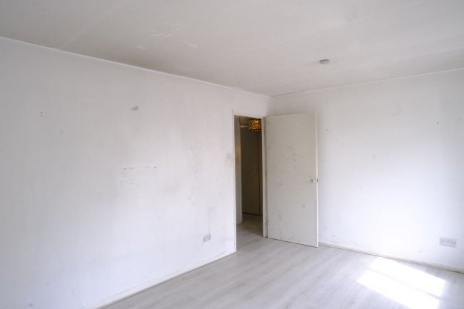 Flat C, 772-774 Harrow Road, Kensal Green, London NW10 5LB 25