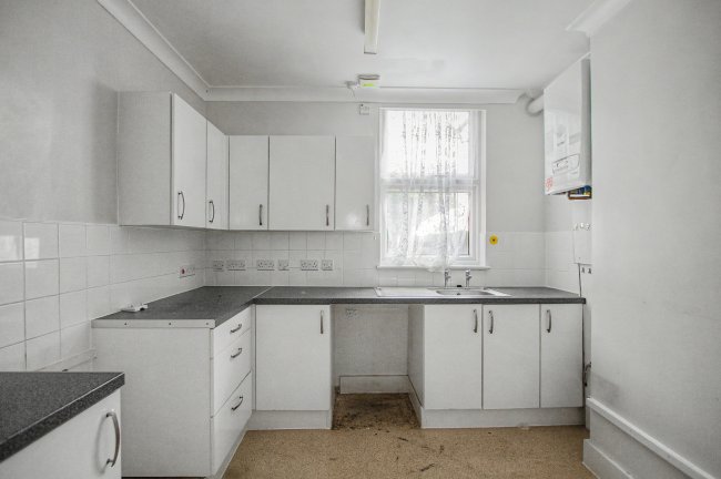 Ground Floor Flat, 5 Ham Park Road, London E15 4HE 2