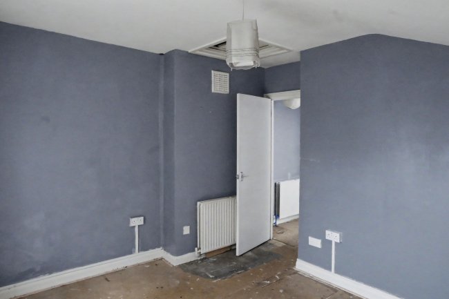 6c Birkbeck Avenue, Acton, London W3 6HX 7