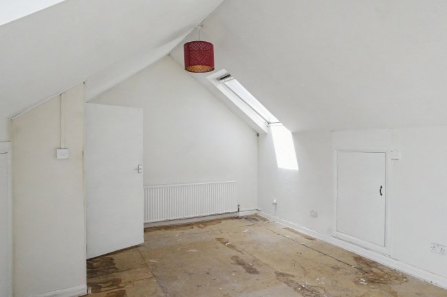 6c Birkbeck Avenue, Acton, London W3 6HX 7