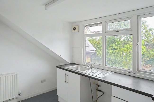 37c Craven Park, Harlesden, London, NW10 8ST 1