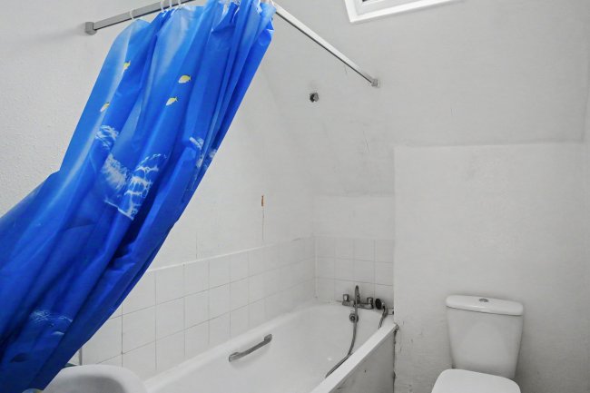 37c Craven Park, Harlesden, London, NW10 8ST 1
