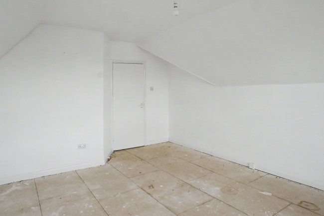 37c Craven Park, Harlesden, London, NW10 8ST 1
