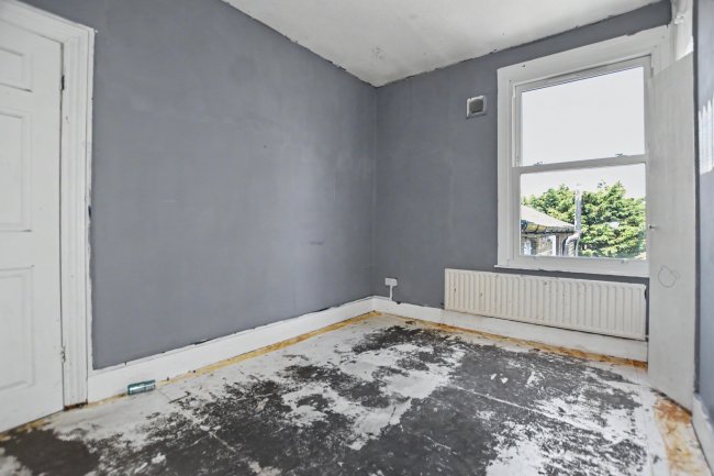 Flat A, 61 Sundorne Road, Charlton, London, SE7 7PR 8