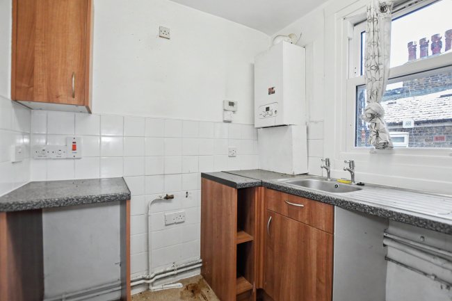Flat A, 61 Sundorne Road, Charlton, London, SE7 7PR 8
