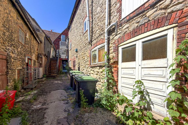 Swan Mill, 10a Swan Street, West Malling, ME19 6LP 9