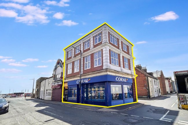 50 and 50a St Peters Road, Great Yarmouth, Norfolk, NR30 3AA 10