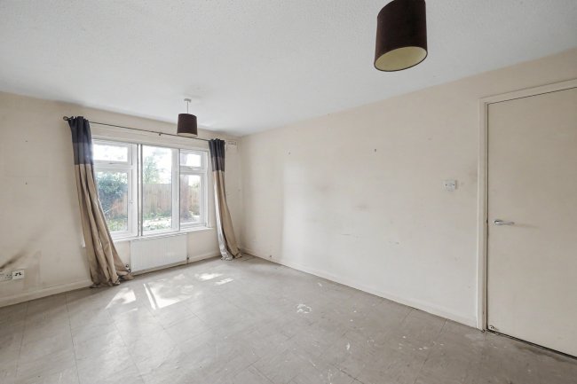 Flat 5, Brookfield House, Penn Road, Datchet, SL3 9RB 9