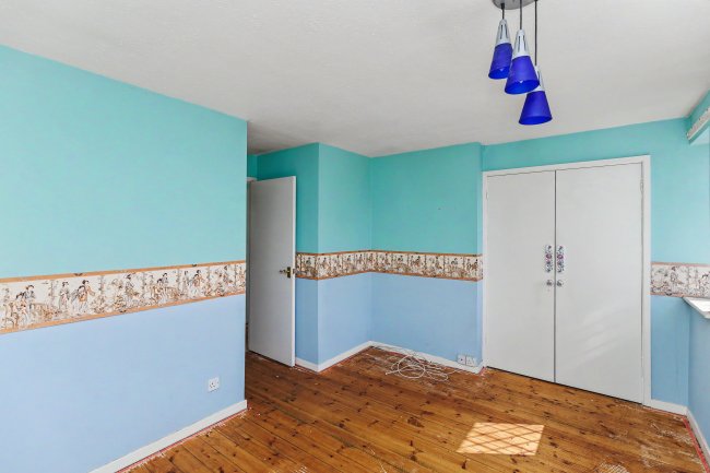 68 Loughshaw, Wilnecote, Tamworth B77 4LZ 6
