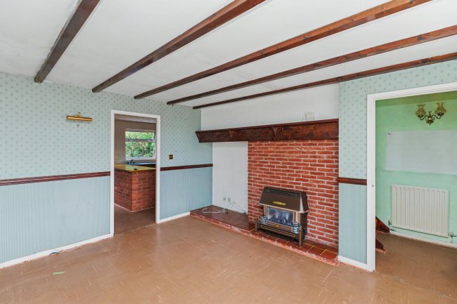 68 Loughshaw, Wilnecote, Tamworth B77 4LZ 6